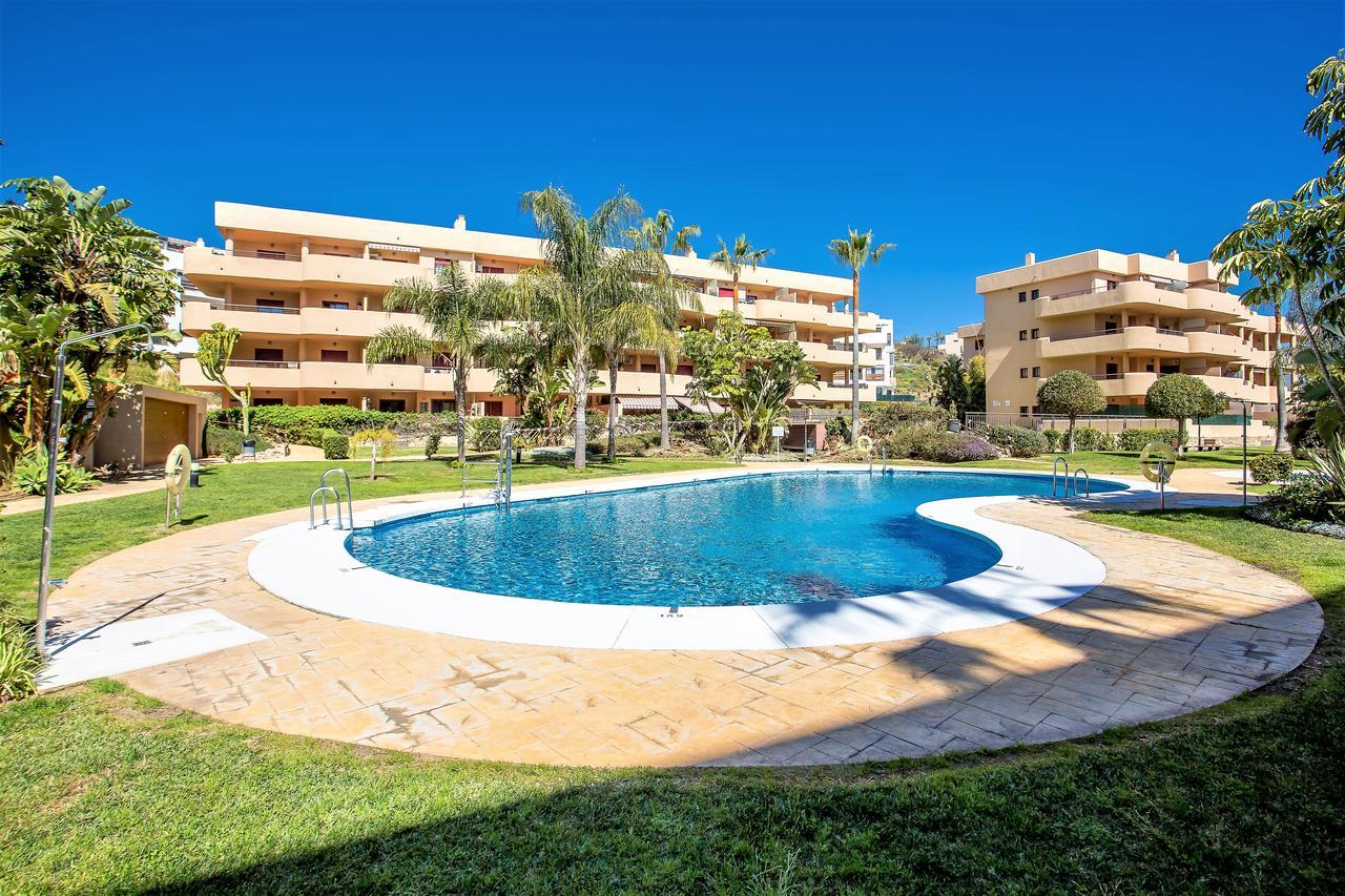Lets In The Sun Blue Cala Apartment La Cala De Mijas Exterior foto